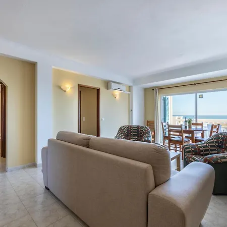 Meia Praia Apartment *