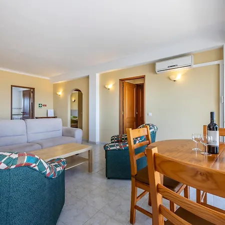 Apartment Meia Praia