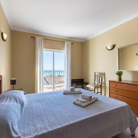 Meia Praia Апартаменты Лагуш